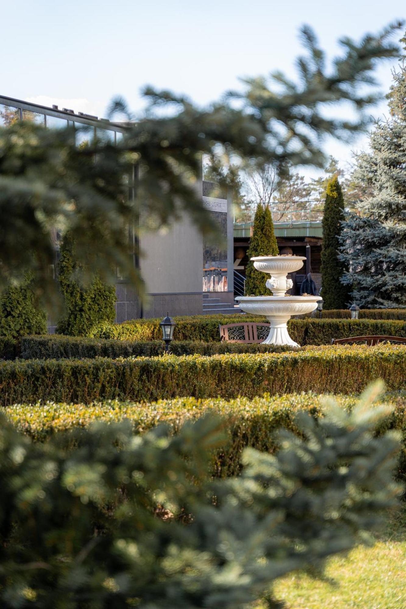 Koncha Zaspa Park Kozyn Bagian luar foto