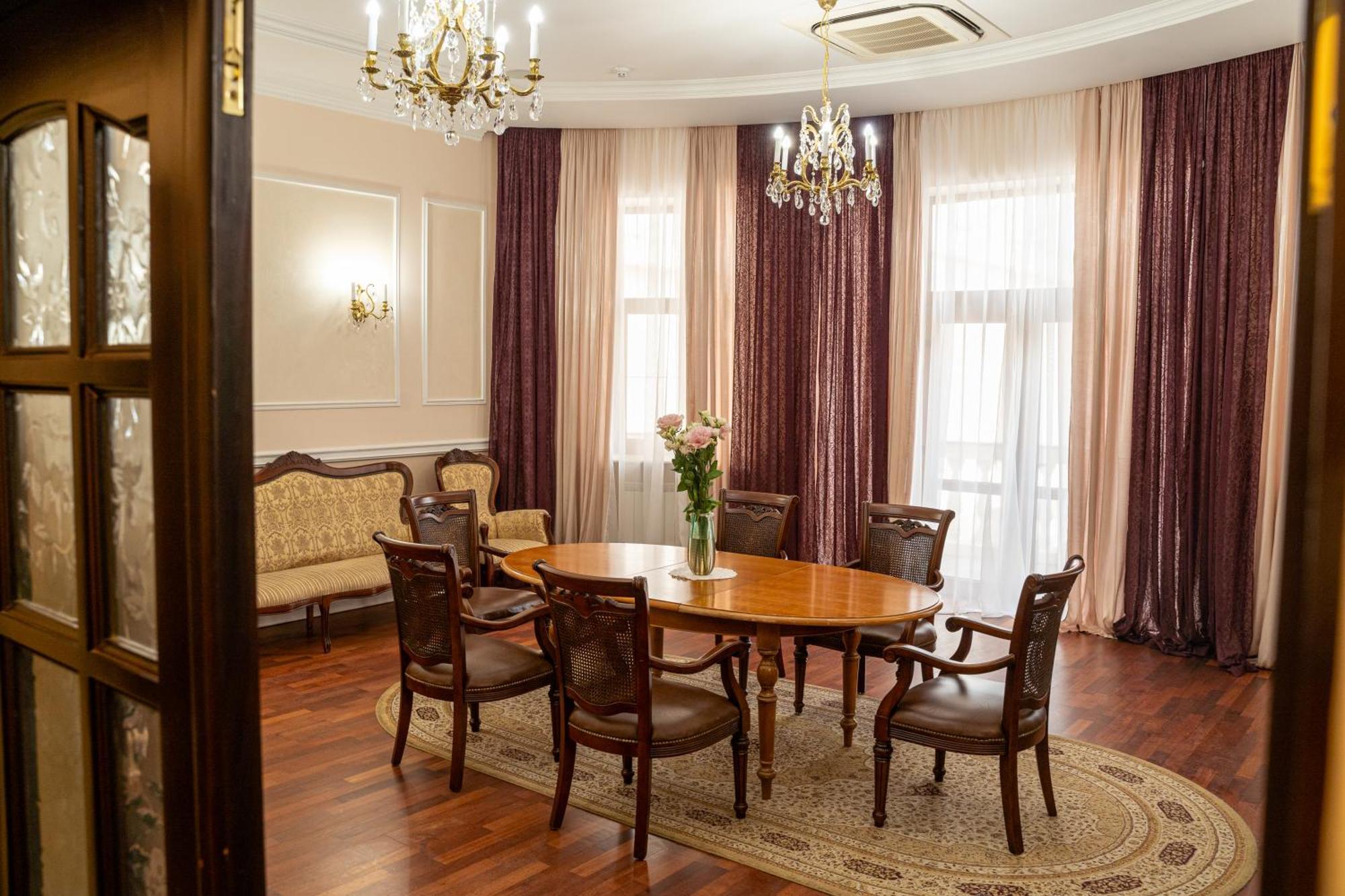 Koncha Zaspa Park Kozyn Bagian luar foto